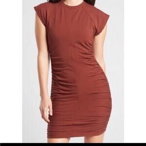 Athleta Apres Dried Cinnamon Medium Stretch Ruched cap sleeve athliesure‎